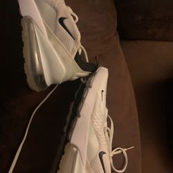Hardly Used Nikes For Sale