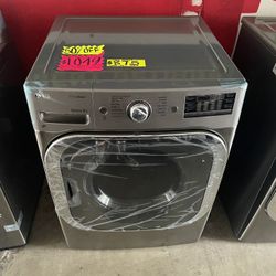 New LG Mega Capacity Gas Dryer 9.0 Cubic Feet