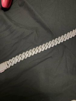 Moissanite Cuban Link Chain