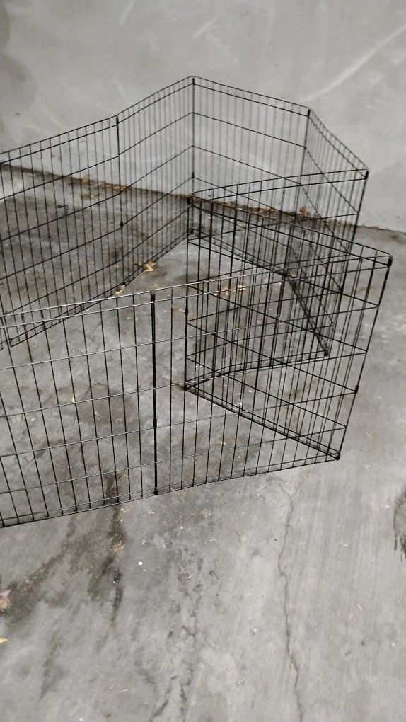 8 Panel Folding Metal Pet Playpen
