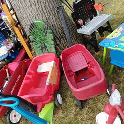Kids  Wagons & Picnic Tables