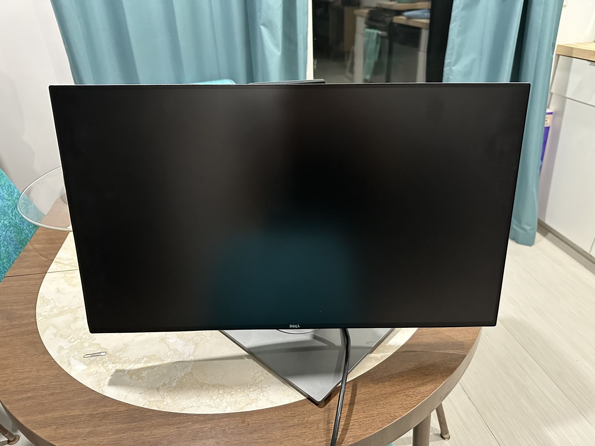 Dell Ultrasharp 24 inch Infinity Edge Monitor - U2417H, Full HD 1920 X 1080 At 60 Hz|Ips, Anti-Glare with Hard Coat 3H|Vesa Mounting Support|Tilt