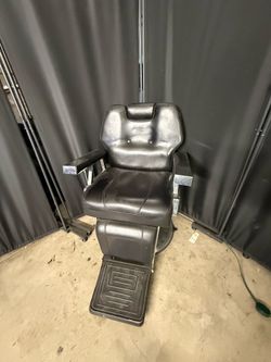 Barber chair