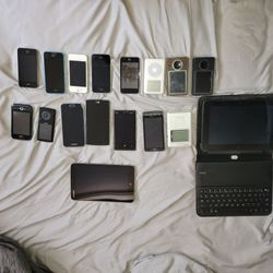 Large Lot Of Cell Phones/ Tablets / Mp3 Players Apple Ipod Zune Kindle