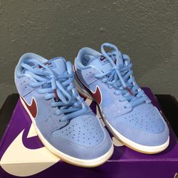 Phillies Nike SB Dunk Low Size 11