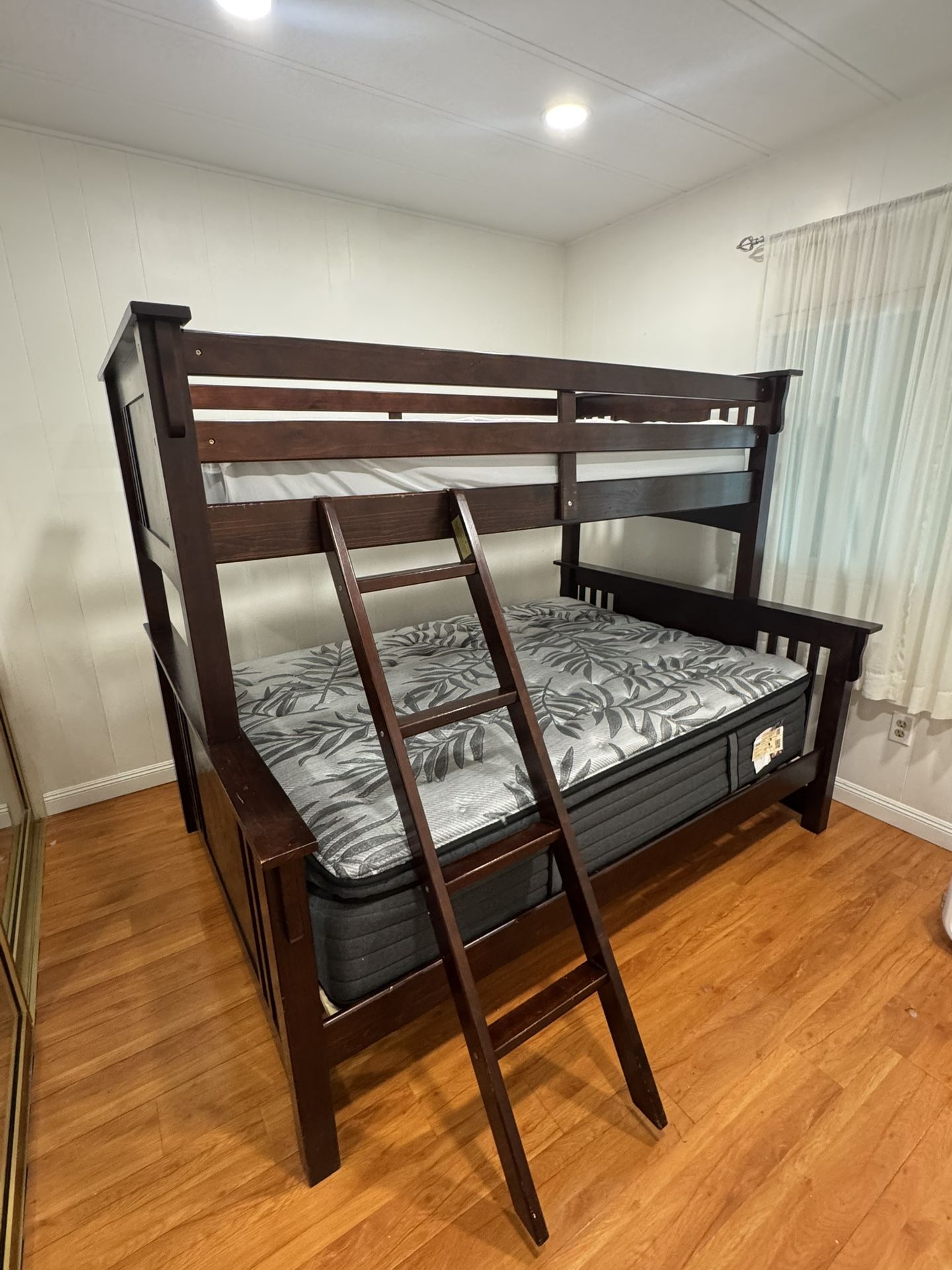 Bunk Bed (Full + Twin) (mattress Not Included)