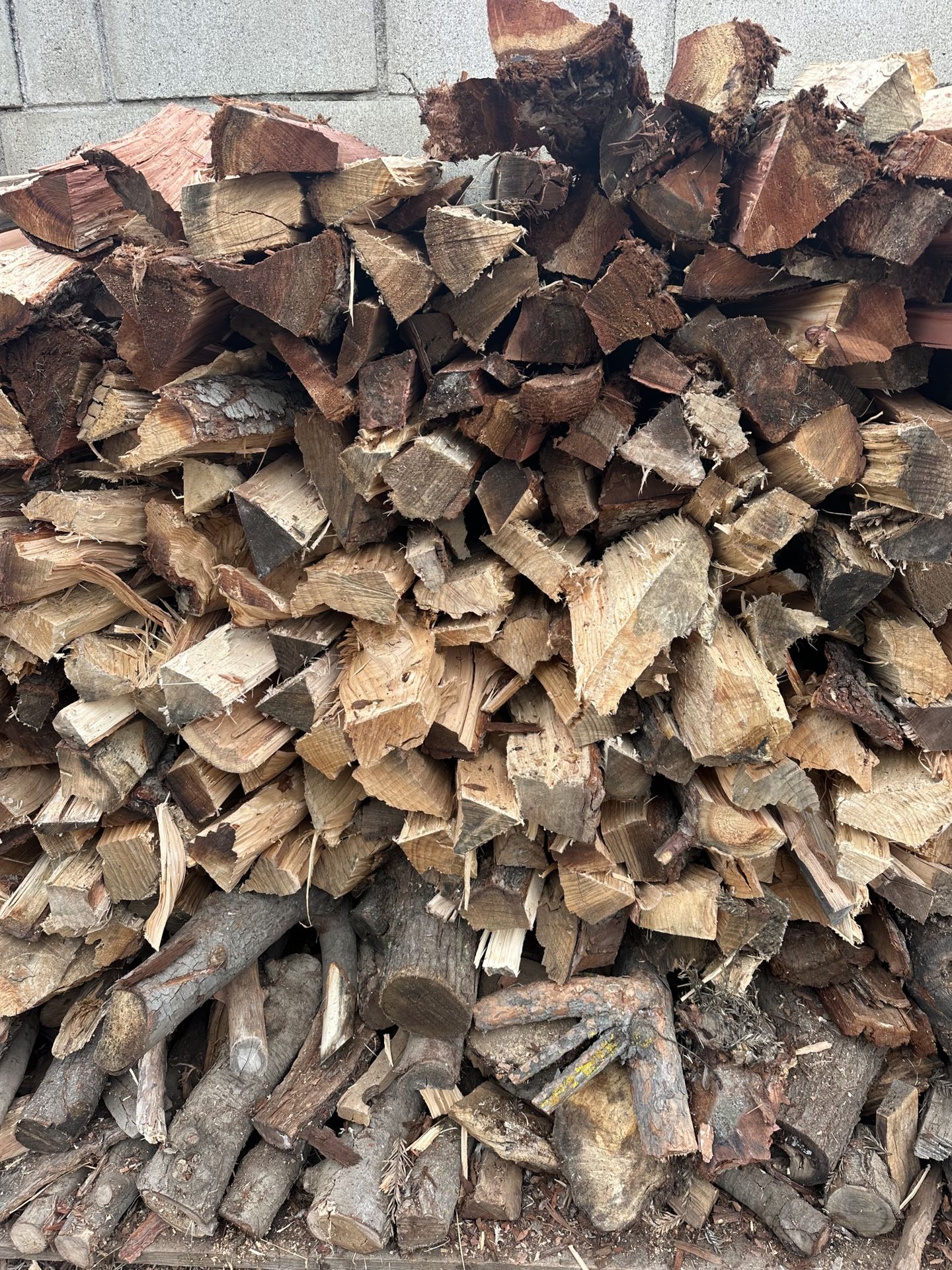 Dry Split Almond Mix Firewood!!!Ready Too Burn Seasoned Wood!!!