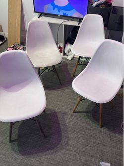 Set of 4 White Dining Chairs – $5 Each