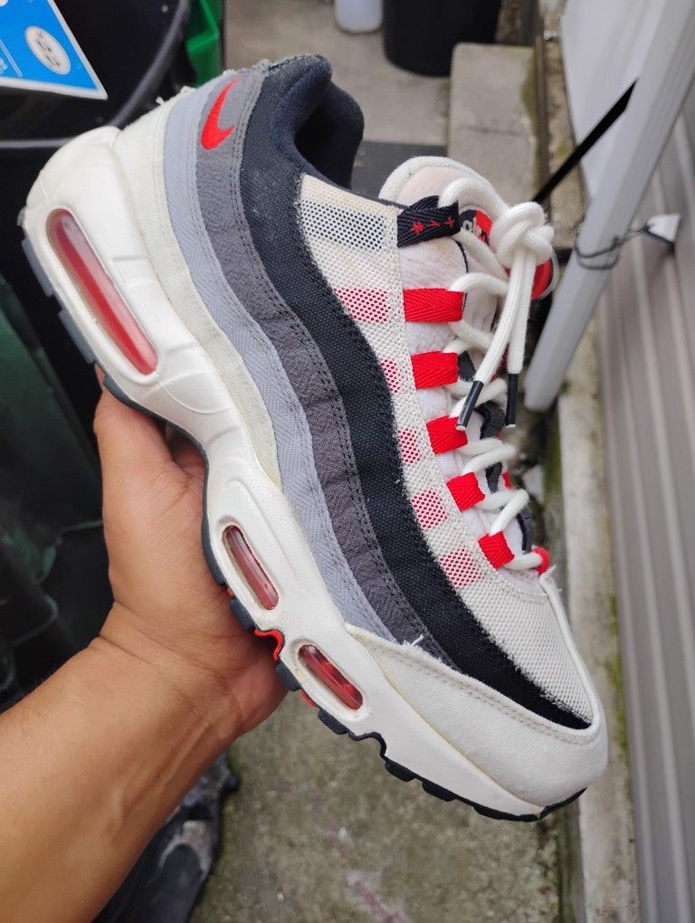 AIRMAX 95 SIZE 11.5
