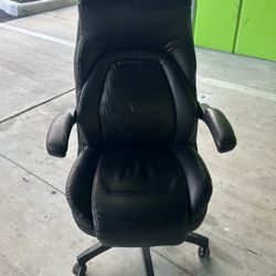 Leather Director Armchair From Lazboy