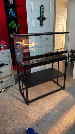 Reptile tank