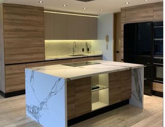 Custom Kitchen Cabinets