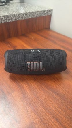 JBL Charge 5