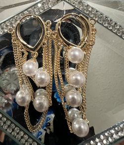 Aretes Preciosos De Oro Laminado De Calidad 