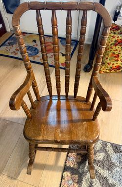 Vintage  kids, rocking chair.🫟 $25.00 FIRM🫟