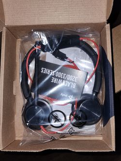 Poly Blackwire 3320 Headset
