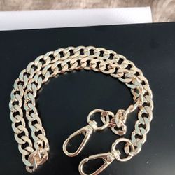New 24” Gold Strap Chain 