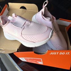 Nike Flex Runner kids Shoes, Pink Size 13 