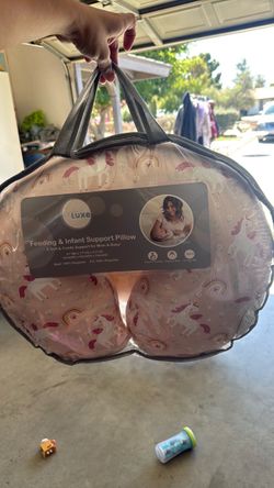 Feeding support pillow