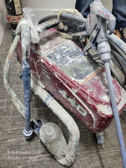 Titan 440 Airless Paint Sprayer