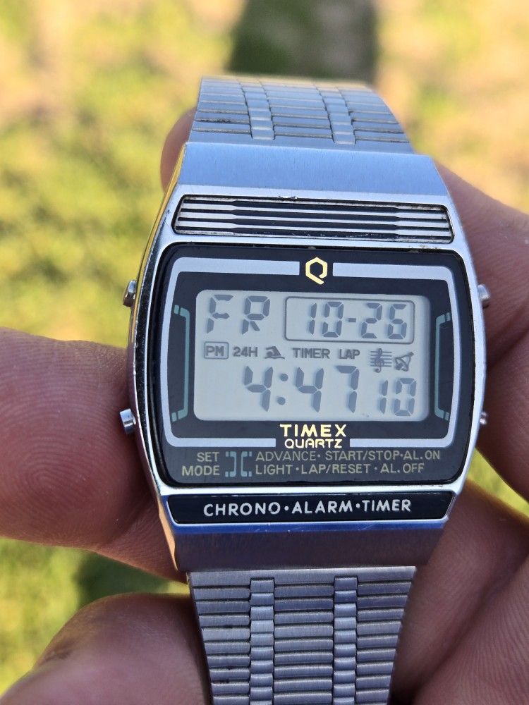 Men's vintage Timex digital watch