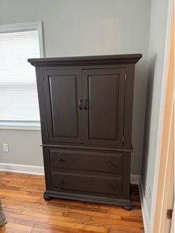 Bedroom Dresser | Priced to sell!