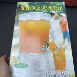Beverage dispenser 3 Gallon Clear 