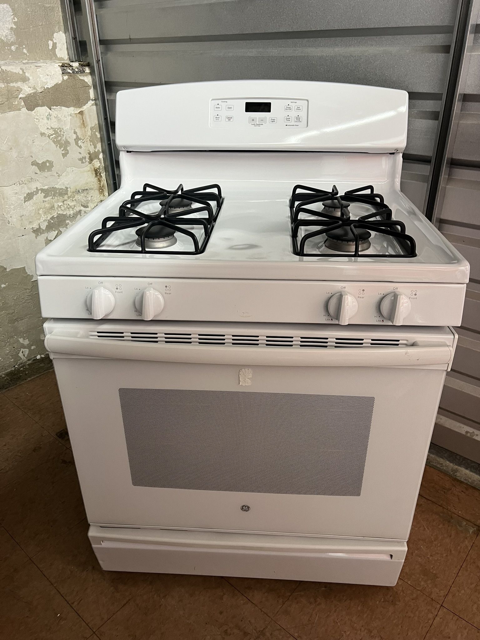 Estufa GE De 30” De Ancho