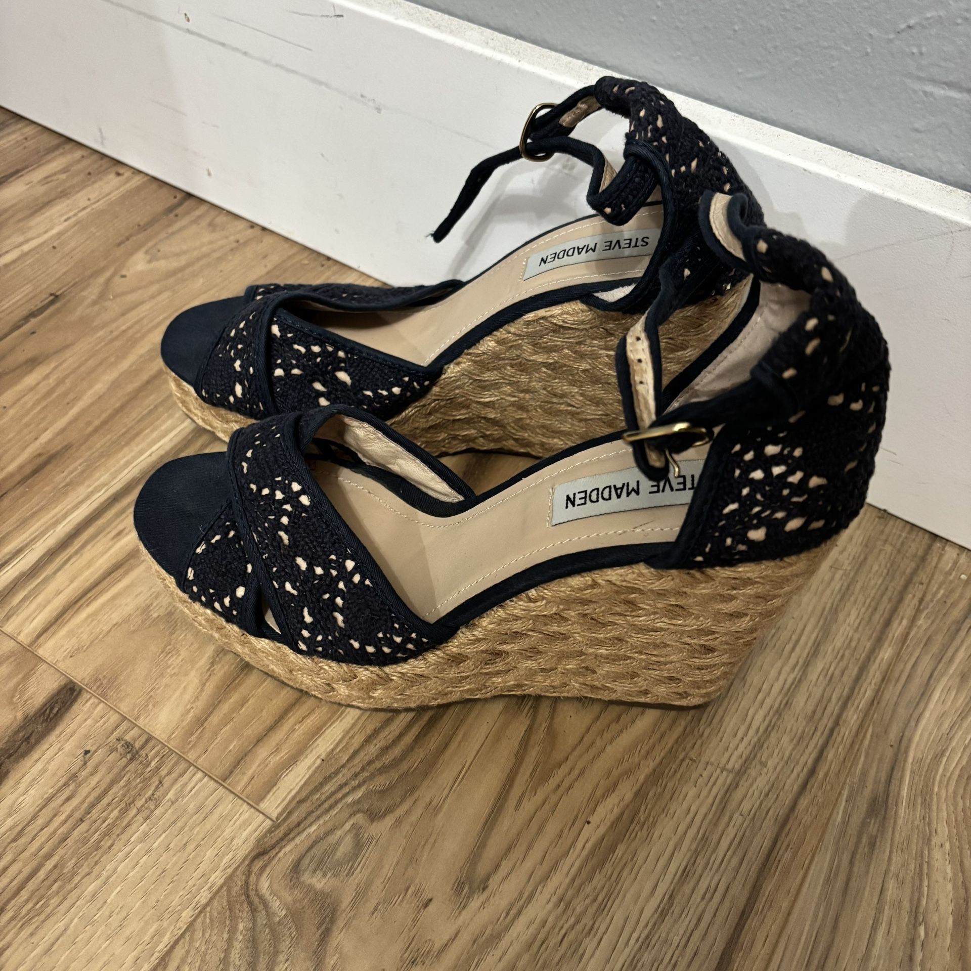 Steve Madden Wedge Heels Size 8.5 