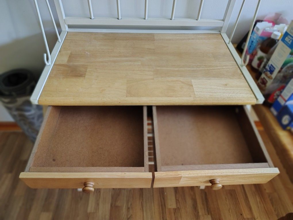 Beautiful Well Built Bakers Rack