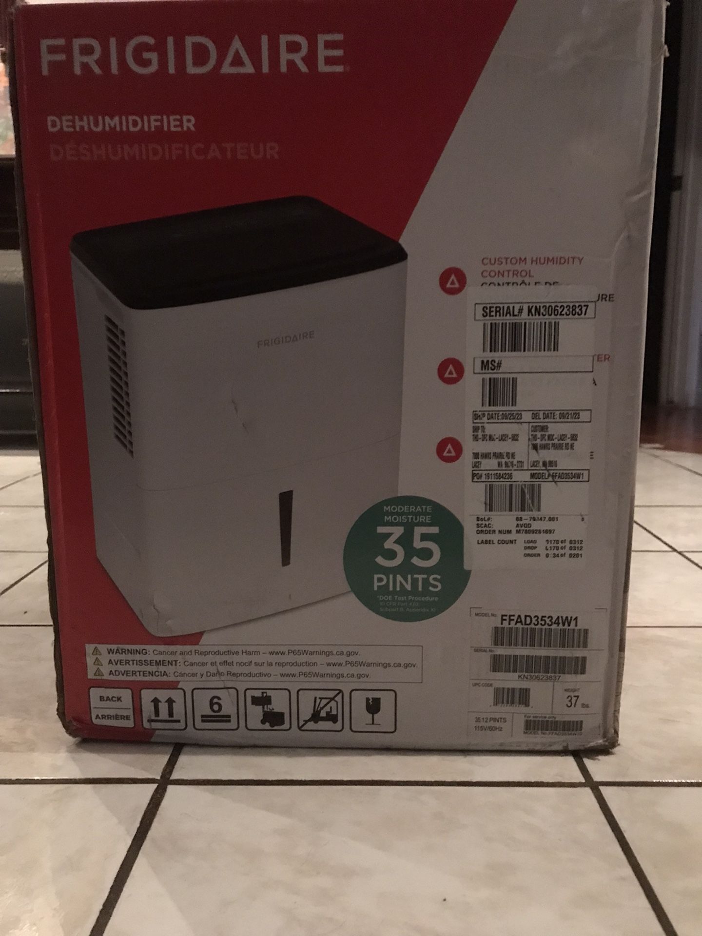 FRIGIDAIRE DEHUMIDIFIER