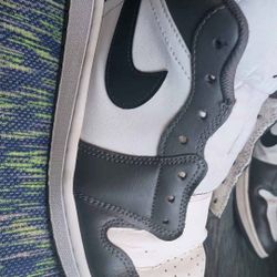 Jordan Mid 1 Grey Size 13