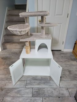 Cat Tree with Litter Box Enclosure