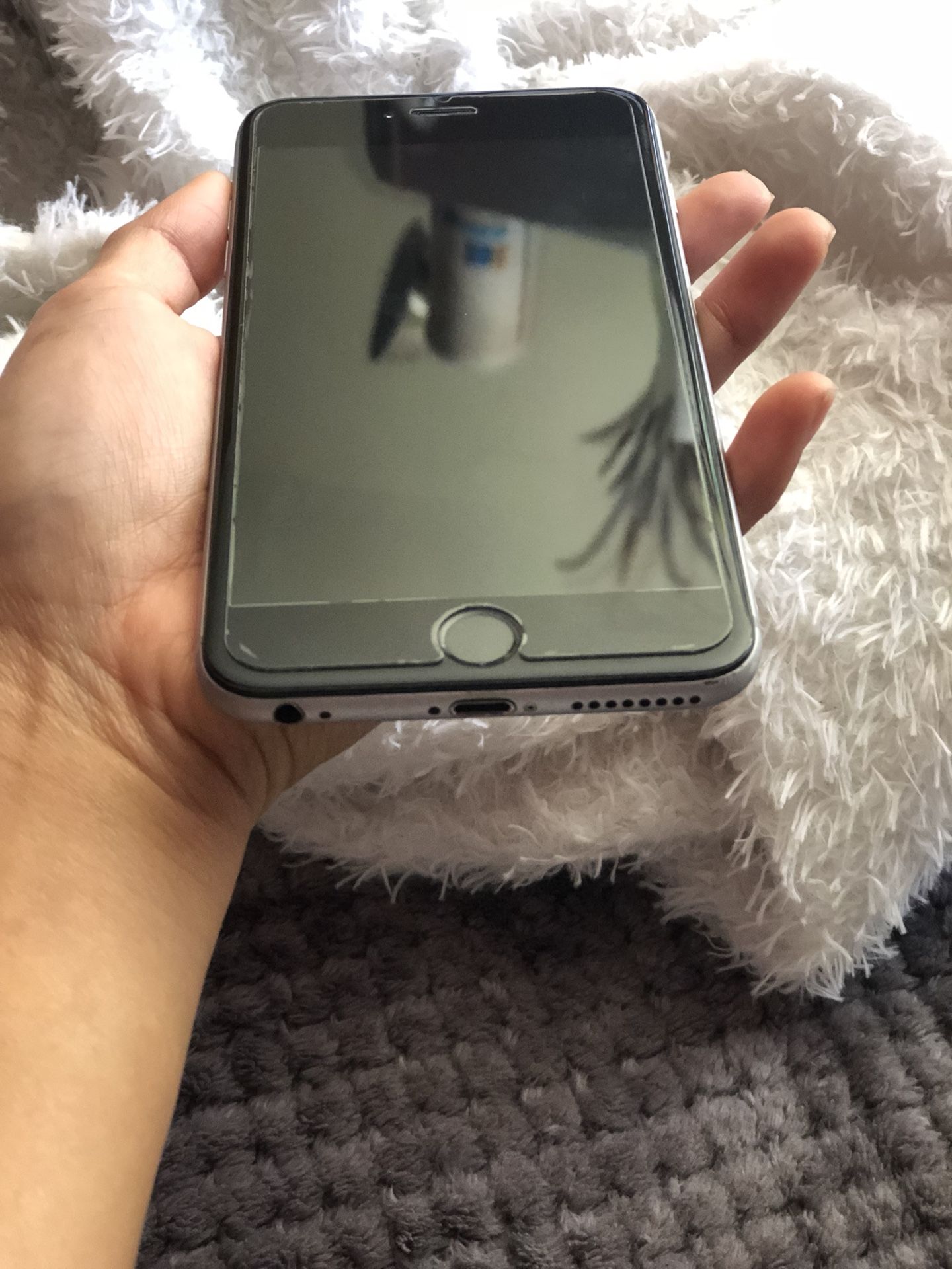 iPhone 6 Plus 64 gigs