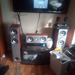 Polk Audio Tower Speakers (Monitor 50) And Center Channel (CS1)