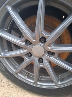 17 in Liquid Metal multi-spoke alloy rims