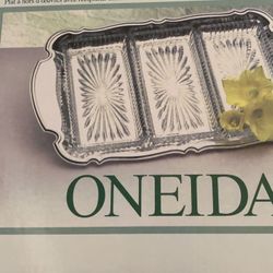 BRAND NEW Oneida Chippendale Relish Tray with glass liners
