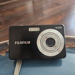 FUJIFILM FUJI FinePix J10 8.2MP Digital Compact Camera  Black Excellent WORKING