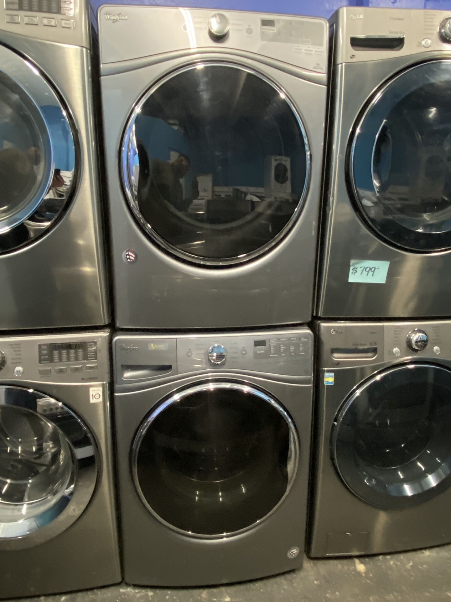 Whirlpool Washer And Gas Dryer Set 