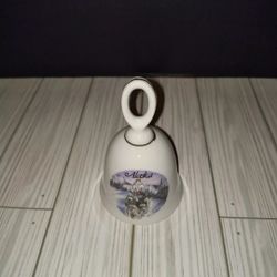 IAAC Ceramics Vintage Bell Doug Lindstrand Series Alaska Huskies Made In Japan