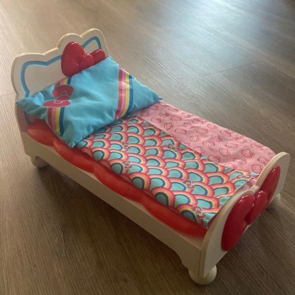 Hello Kitty Bed with Bedding