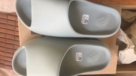 Yeezy Slide "Salt"