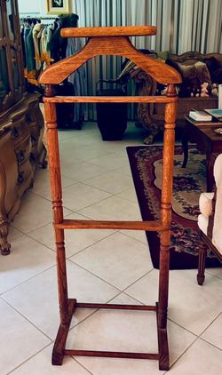 Gentlemen’s Vintage Wooden Valet Stand