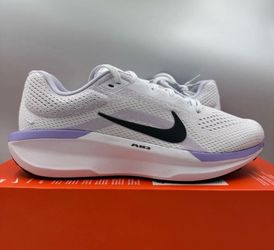 Women’s NIKE Air Winflo11 Size 9.5 Women’s 8.0 Men’s
