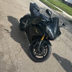 2008 Yamaha R1