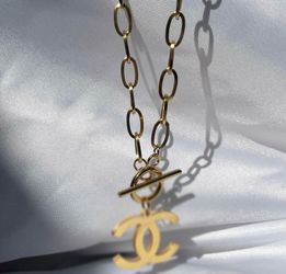 Necklace And Stud Earrings Set 