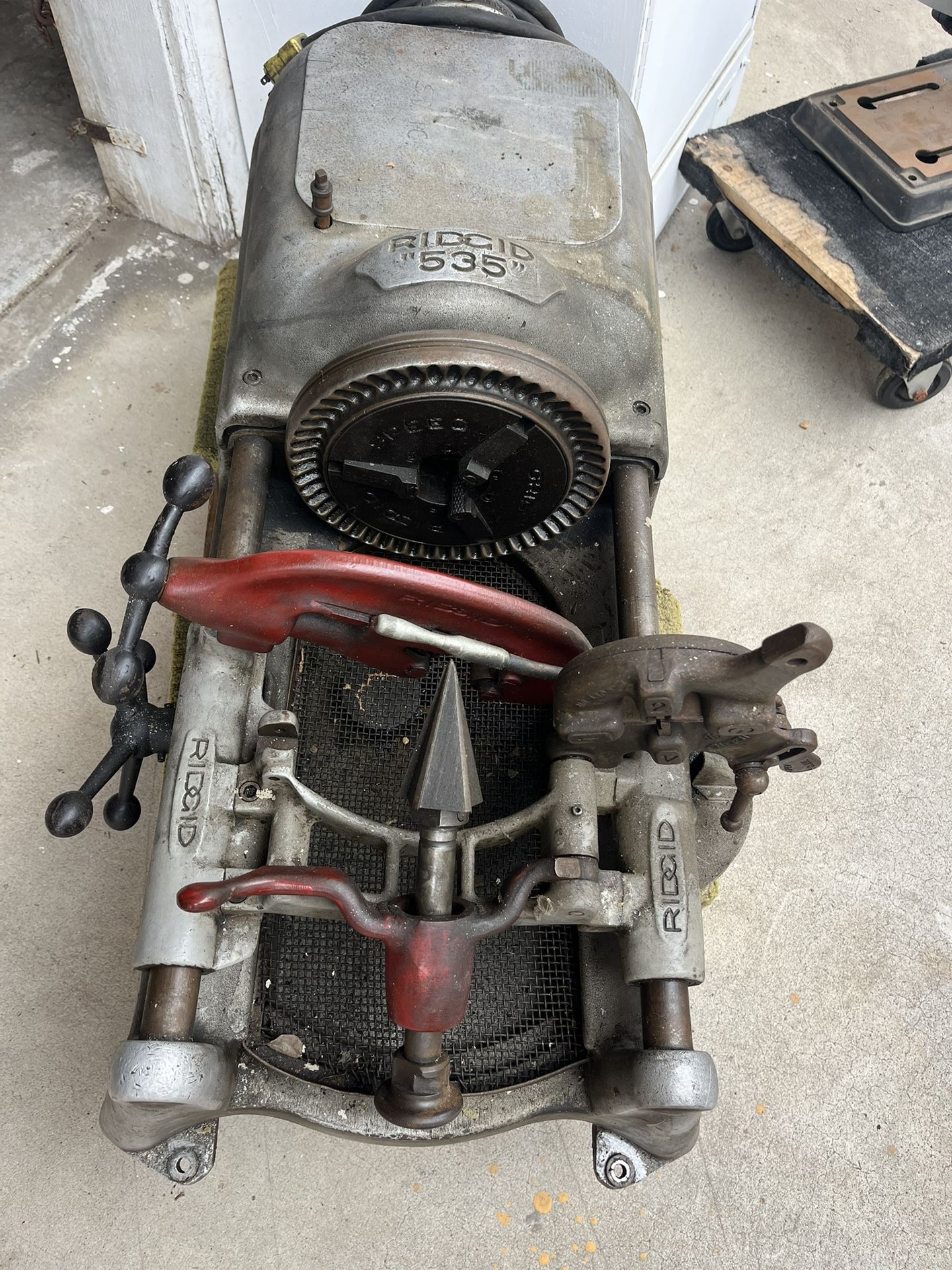 Ridgid 535 Pipe Threading Machine 1/2”-2”