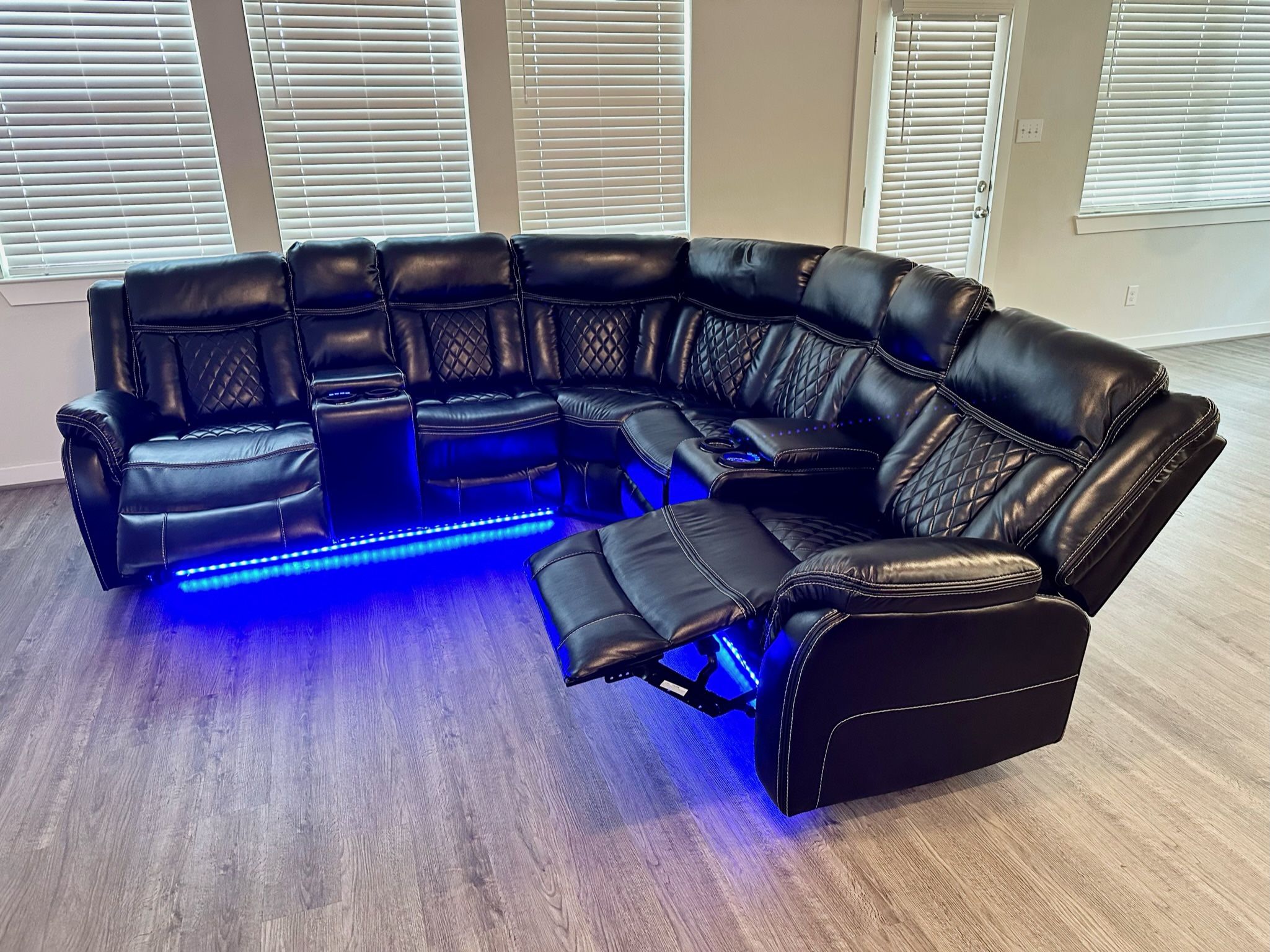BRAND NEW! Black Reclining Sectional W/ LED Lights And USB Chargers⚡️ Same Day Free Delivery Drop Off ⚡️