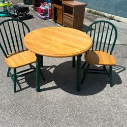 Dining table with 2 chairs