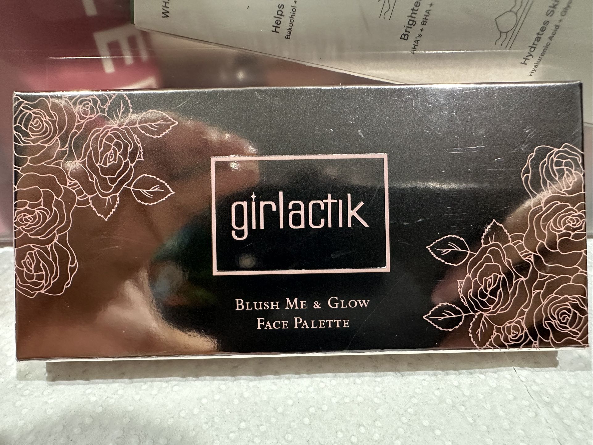 Girlactik Blush me & Glow Face Palette